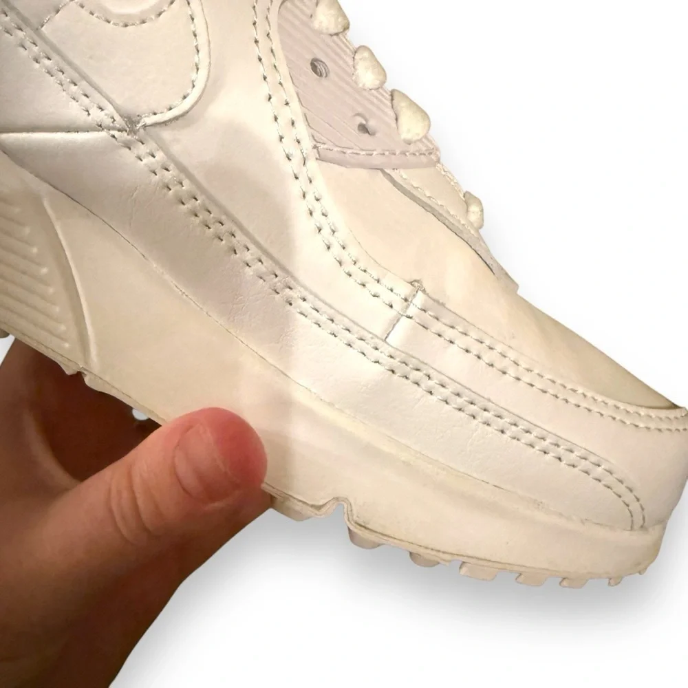 Nike Air Max 90 LTR (GS) Youth All White Lace Up Low Top Sneakers Sz 5 Youth NEW